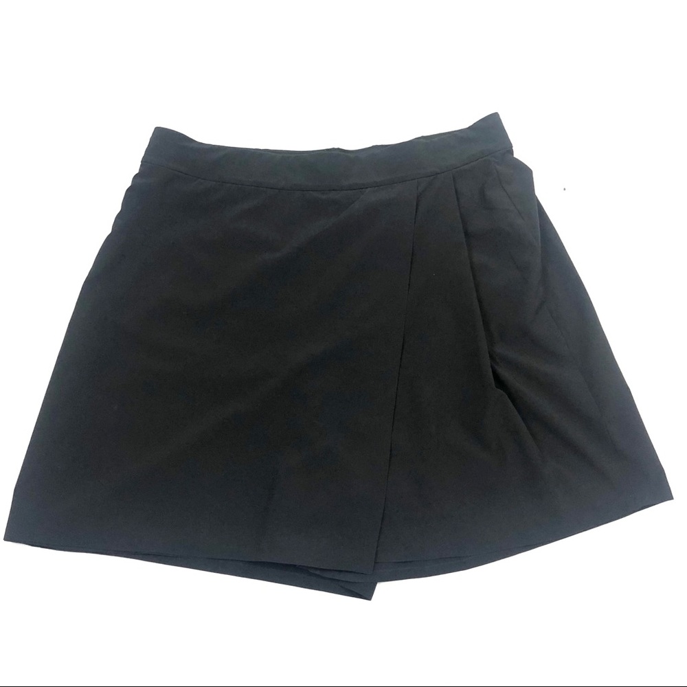 Athleta Black skorts 6